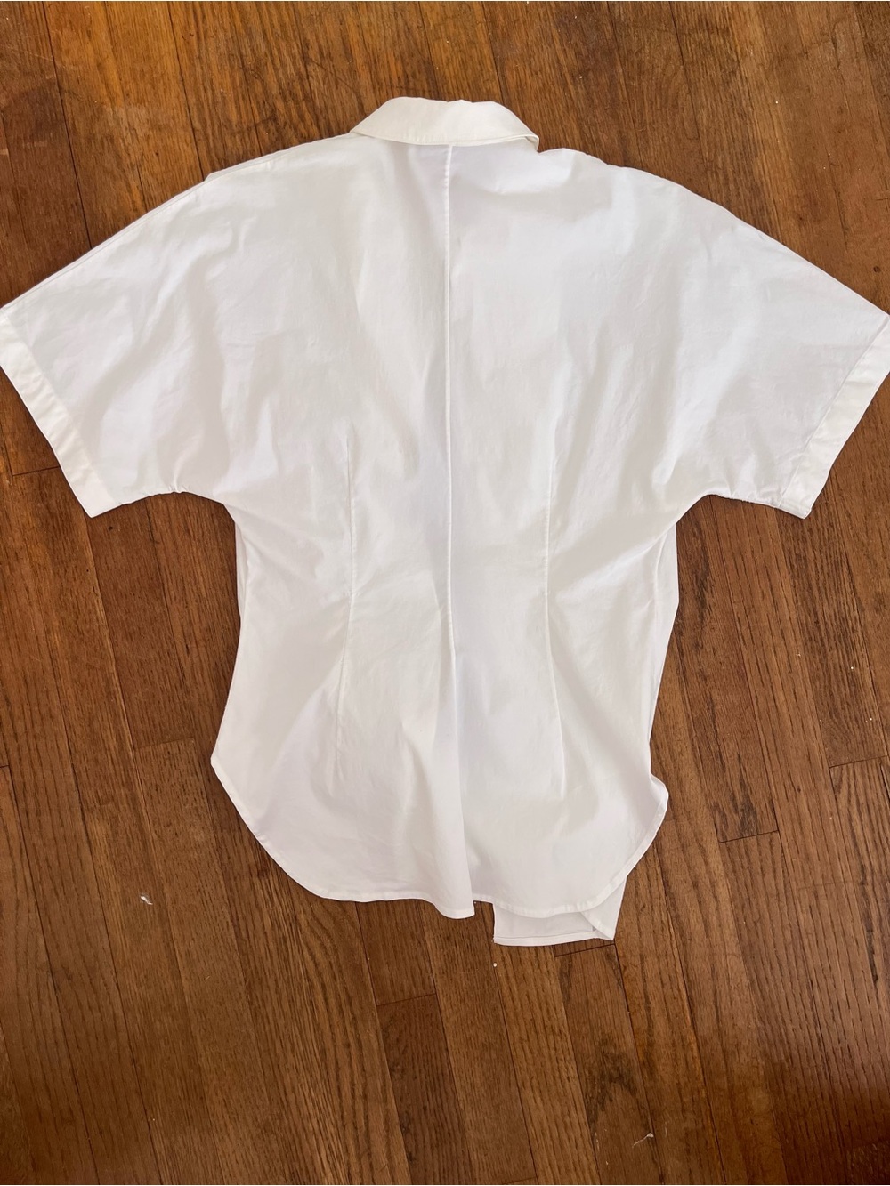The Row Classic White Short-Sleeve Button-Down Shirt - Picture 6 of 8